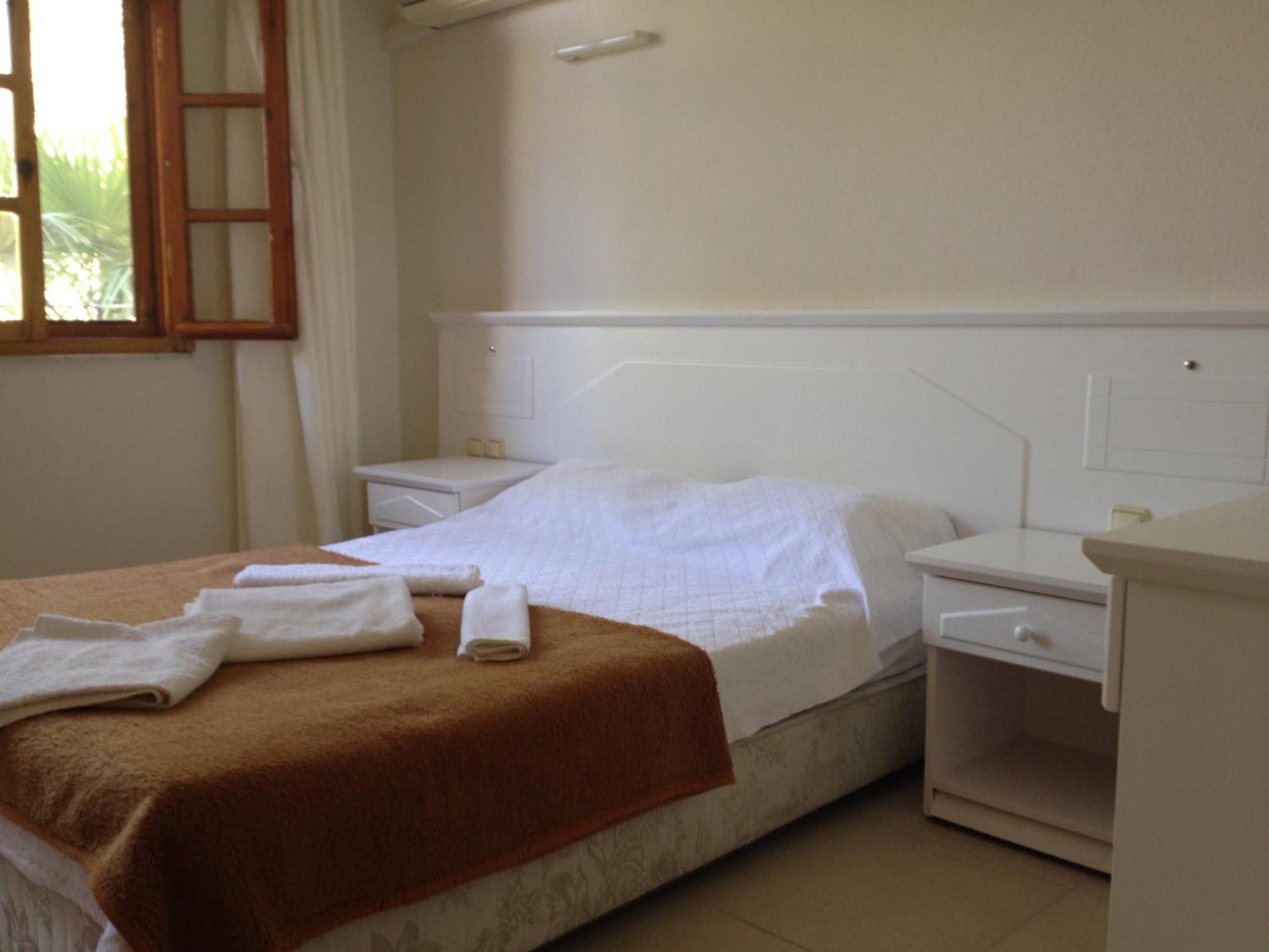 Gorkem Hotel & Apartments โอลลุนเดนิซ ภายนอก รูปภาพ