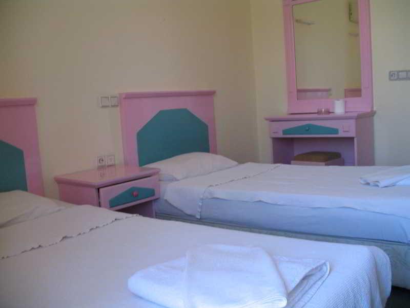 Gorkem Hotel & Apartments โอลลุนเดนิซ ภายนอก รูปภาพ