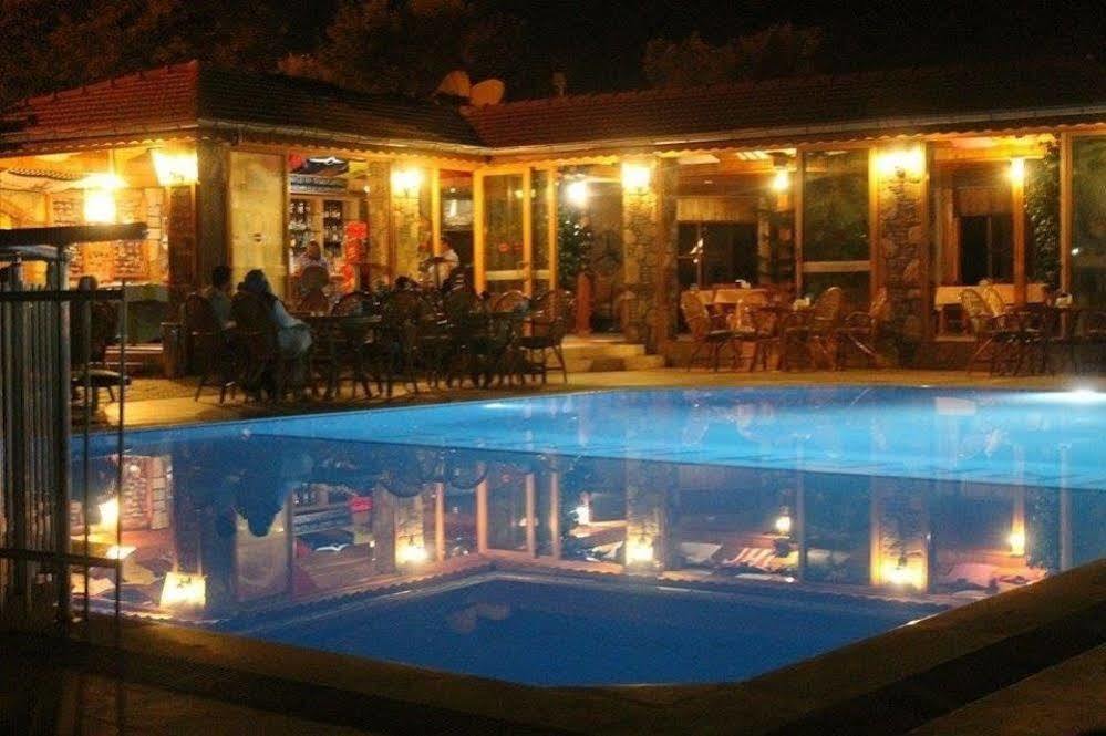 Gorkem Hotel & Apartments โอลลุนเดนิซ ภายนอก รูปภาพ